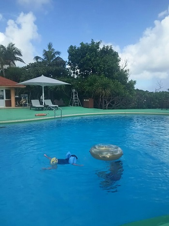 13日・ココガーデンのプールは深過ぎ!