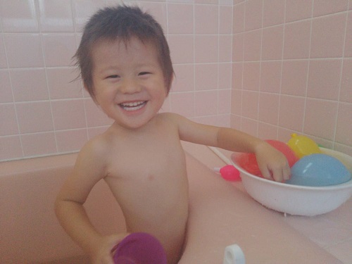 29日・バンクに作った自分専用ベッドに大喜び!