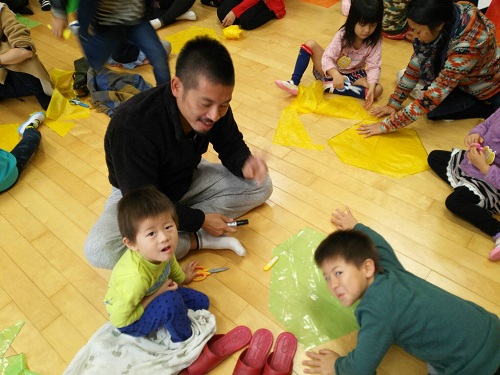 20日・たこ作り、たこあげ!