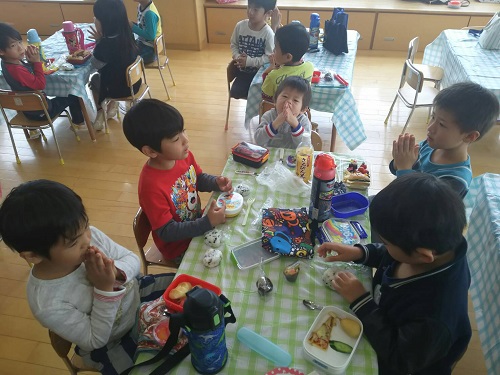 9日・一品持ち寄りパーティ!