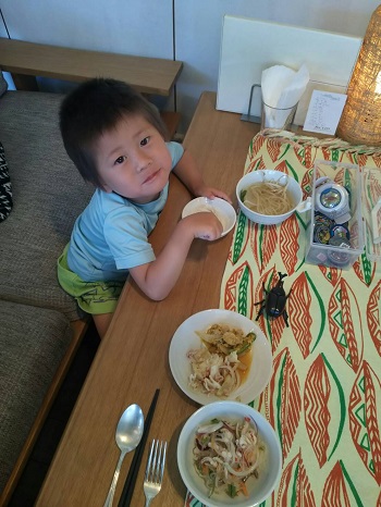 12日・小学校でセミ獲り!