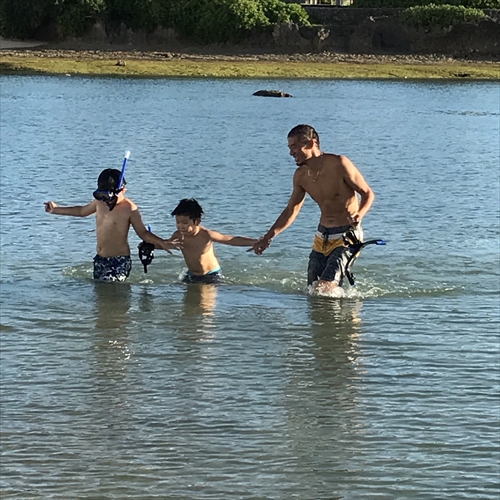 25日・従兄弟と砂辺でシュノーケル!