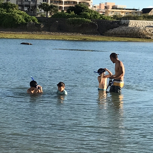 25日・従兄弟と砂辺でシュノーケル!