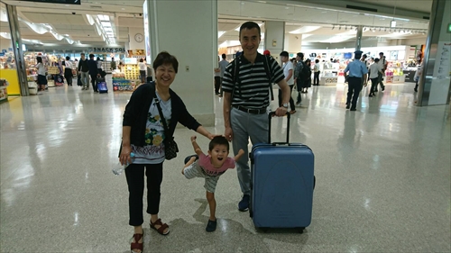 14日・おじいちゃんとおばあちゃんが沖縄に来たよ!