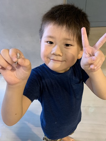 22日・ヤモちゃん手づかみ・・・