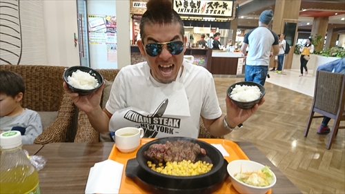 27日・いきなりステーキで肉を喰らう!