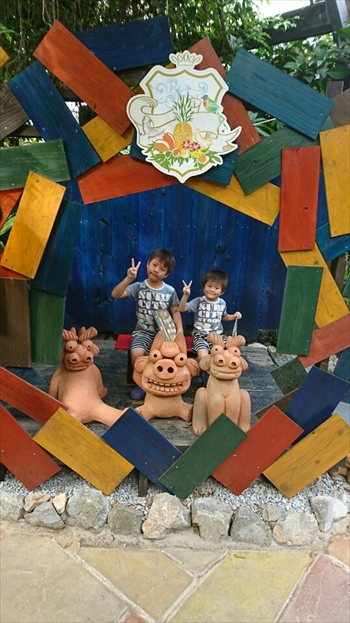 3日・沖縄観光旅行〜ガラス館、フルーツランド、琉宮城、美ら海編