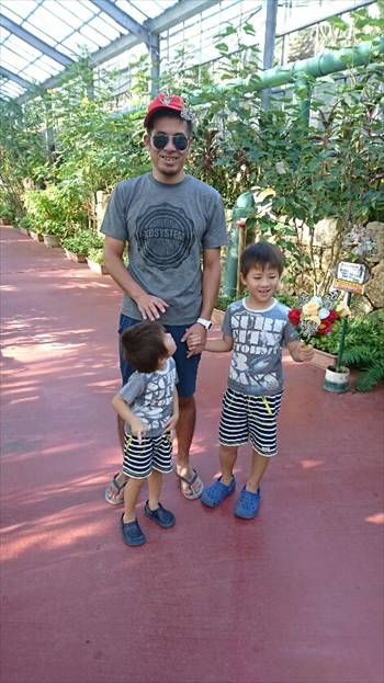 3日・沖縄観光旅行〜ガラス館、フルーツランド、琉宮城、美ら海編