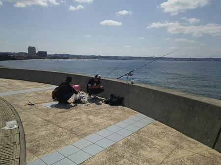 2日・浜屋そばの近くにて!