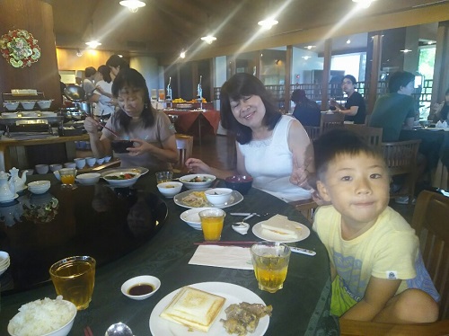 13日・ココガーデンのプールは深過ぎ!