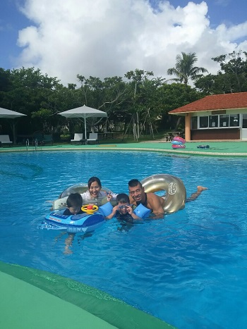 13日・ココガーデンのプールは深過ぎ!