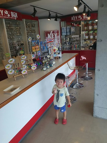 26日・マリーナにBBQテーブルを購入!