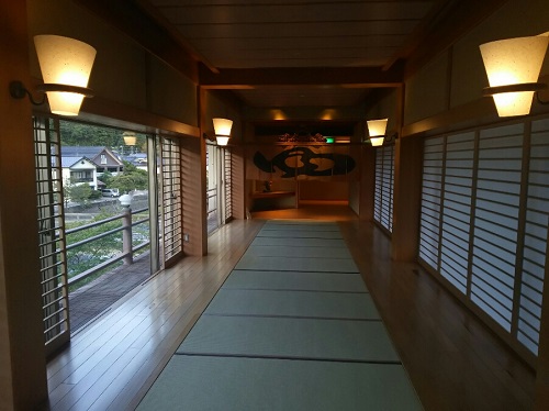 7日・山形県あつみ温泉萬国屋さんに!