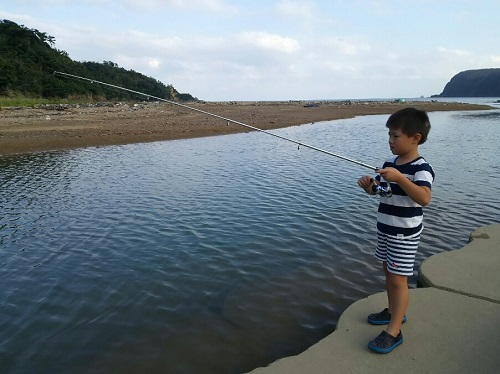 30日・マングローブジャックを釣る5歳児!
