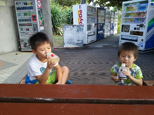 3日・K-1初代フェザー級王座決定戦を庭BBQで!