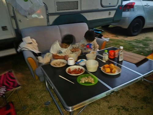 3日・K-1初代フェザー級王座決定戦を庭BBQで!