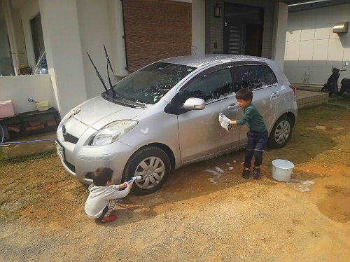 15日・子供たち初めての洗車!