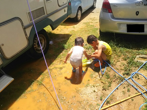 22日・キャンカー洗車からの水遊び!