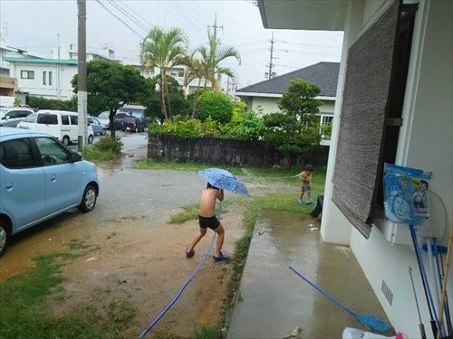22日・沖縄はスコールが多い!