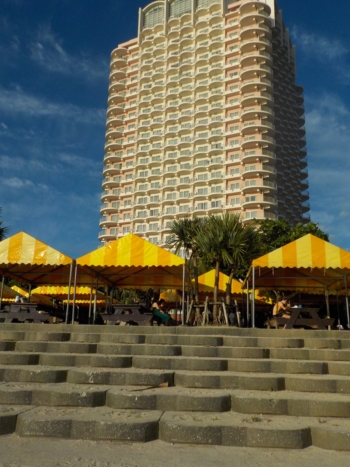 7日・北谷のサンセットビーチへ!