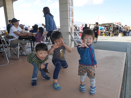 28日・やちむん市と残波岬と
