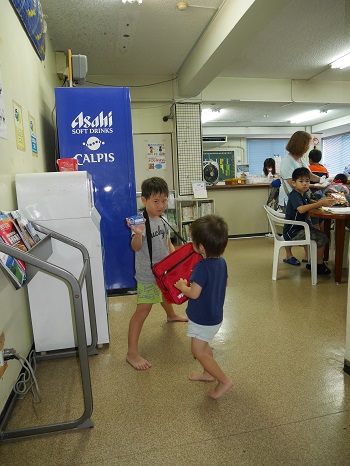 6日・初プールからのカーインテリアあぐにさん!