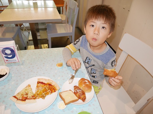 5日・ビーチタワーのカレーパスタランチバイキング!