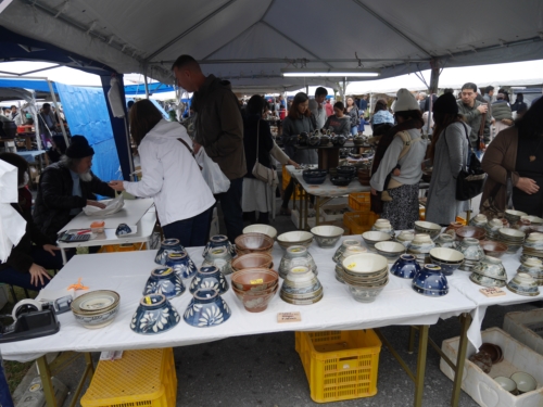 25日・やちむん市2017開幕!