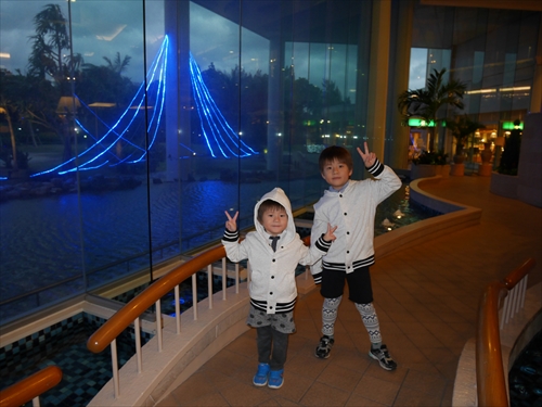 8日・ラグナでカニ食べ放題お誕生会!