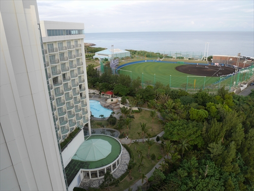 15日・ラグナガーデンホテルで次男の誕生会!