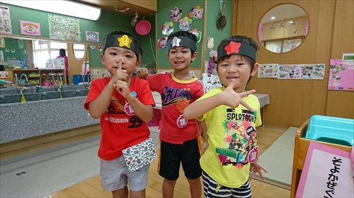 18日・敬老会で手裏剣投げたらすぐ拾う！