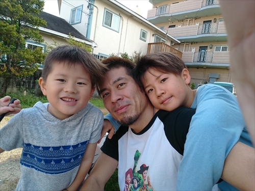 21日・27度だったので庭遊びから海へ！