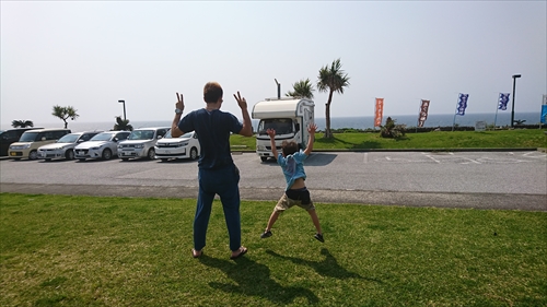 21日・27度だったので庭遊びから海へ！
